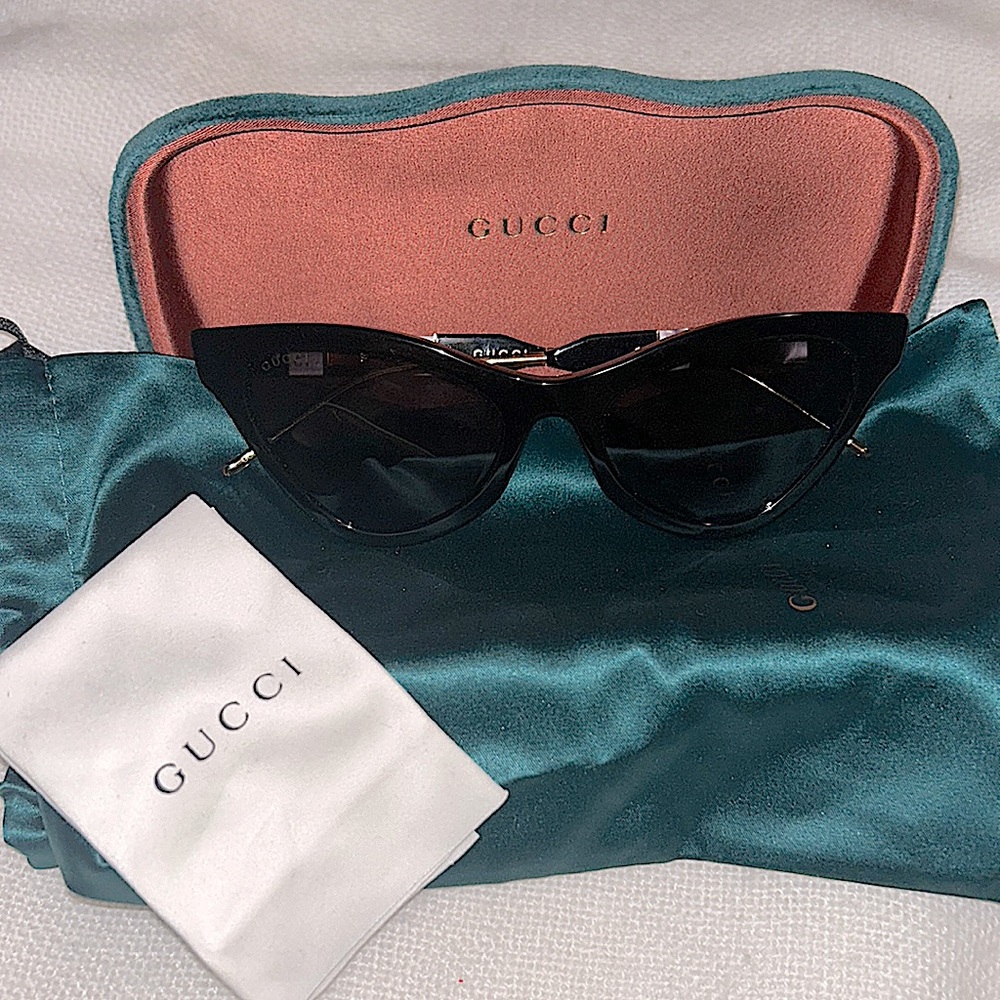 GUCCI CAT EYE ACETATE SUNGLASSES